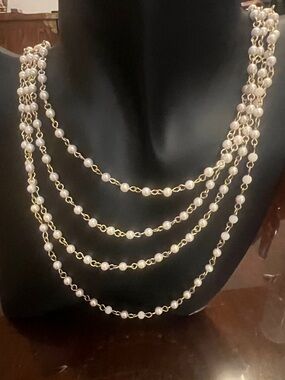 Gold Chain necklace with White Pearls